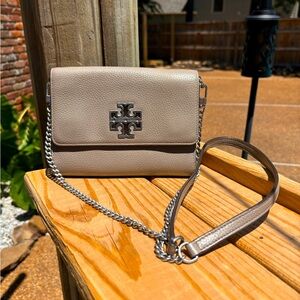 TORY BURCH BRITTEN CROSSBODY FRENCH GRAY